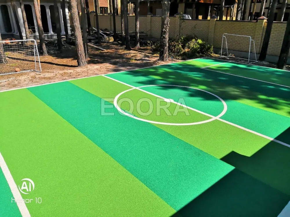 Резиновое покрытие для футбольного поля из крошки в Реутове