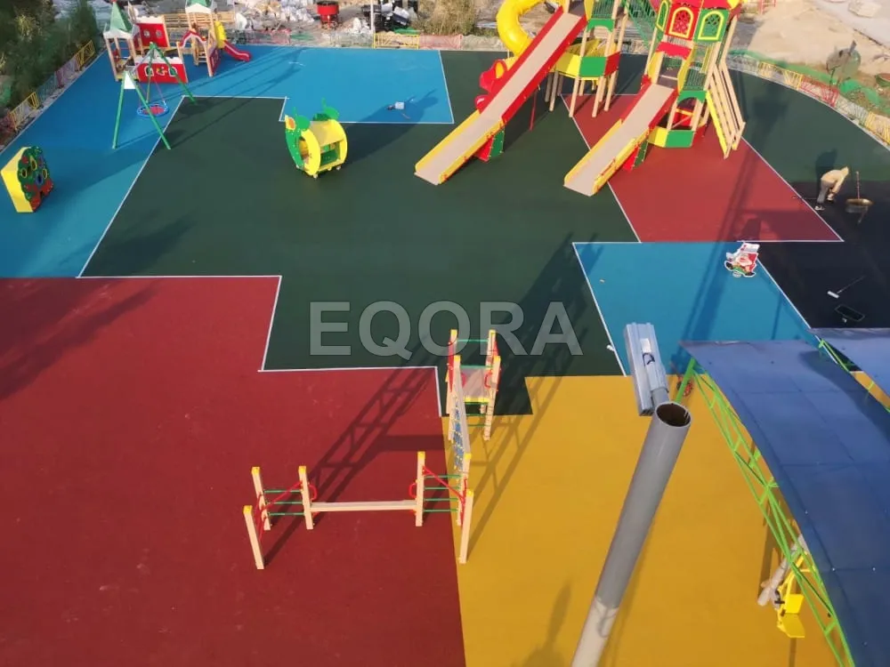 Бесшовное покрытие из резиновой крошки для детской площадки в Реутове