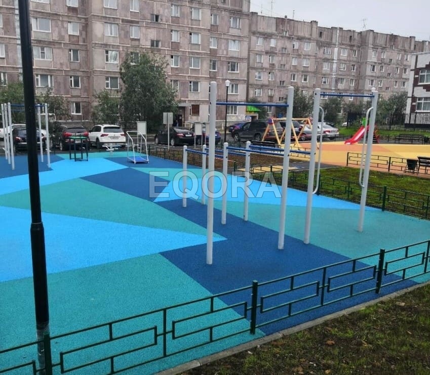 покрытие из резиновой крошки на площадке фото9